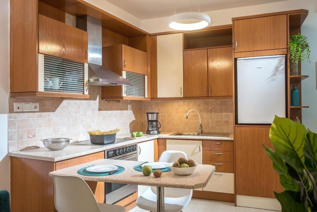 Mojo - Central Cozy Apartment イラクリオン エクステリア 写真
